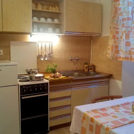 Milna 5242a Apartmán *